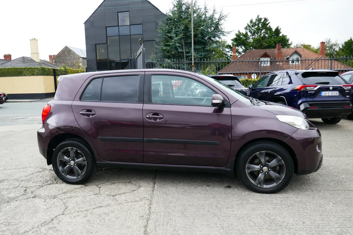 2011, TOYOTA URBAN CRUISER 1.4 D-4D AWD 5DR - Image 3