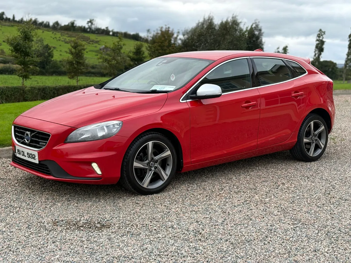 151 Volvo V40 2.0 D4 R Design - Image 1