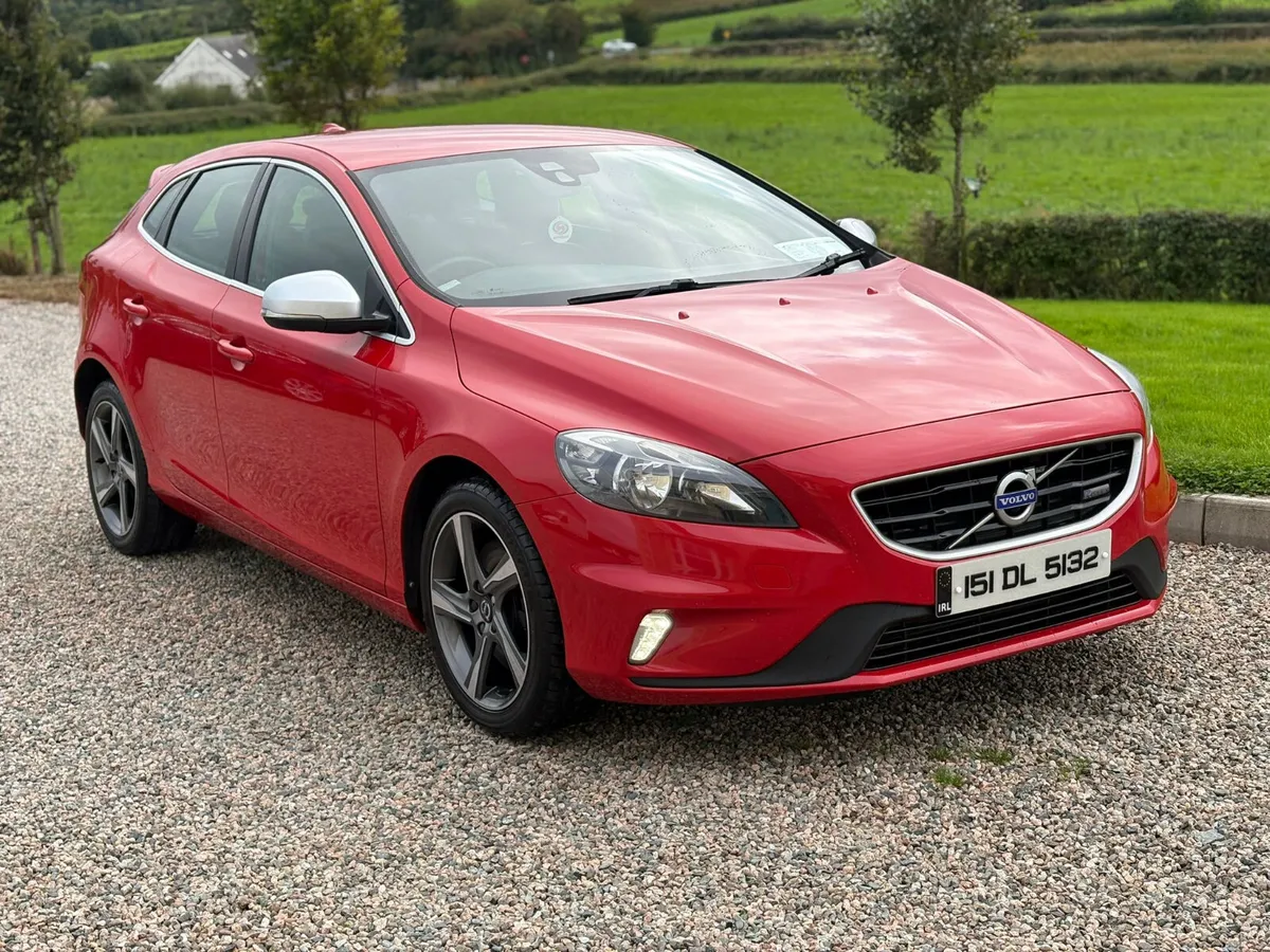 151 Volvo V40 2.0 D4 R Design - Image 2