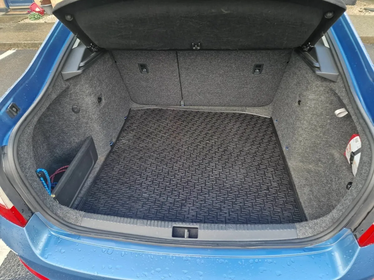 Skoda Octavia Ambition 1.6tdi 90HP 4DR, 2016 - Image 4