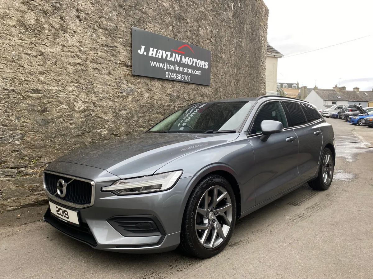 Oct2019 Volvo V60 D3 Momentum Plus - Image 4