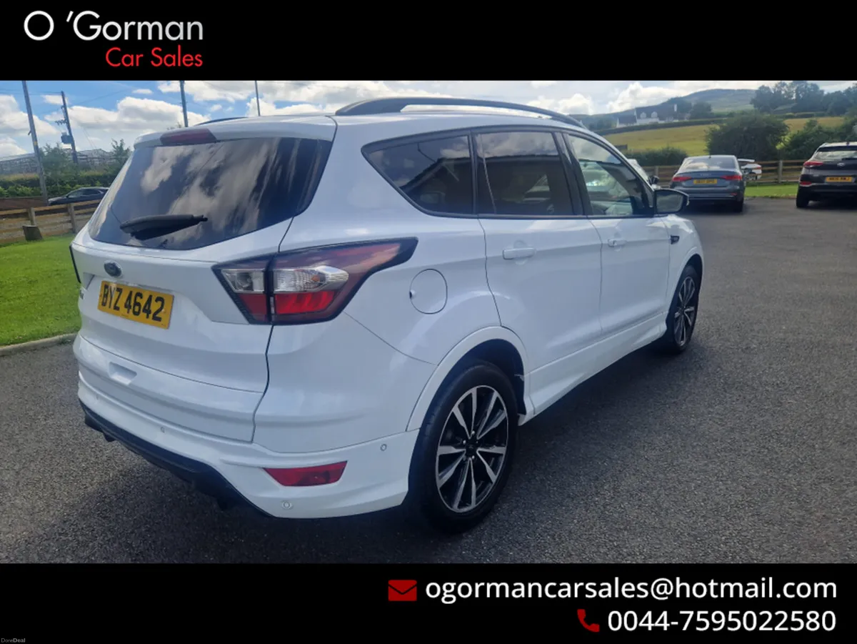 Ford Kuga BEAUTIFUL EXAMPLE, HIGH SPEC - Image 4