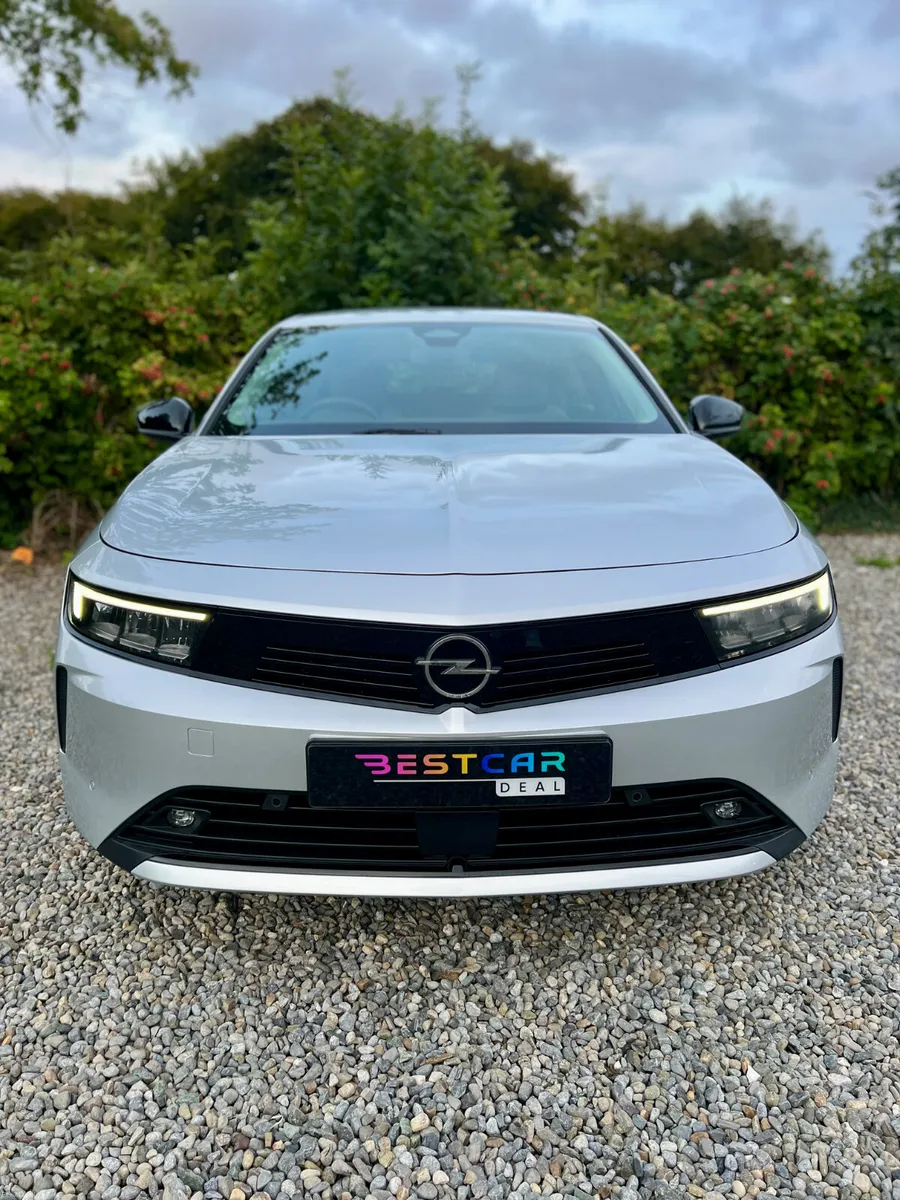 2024 Opel Astra SC 1.5 Turbo D 130PS 8 Speed Auto - Image 3