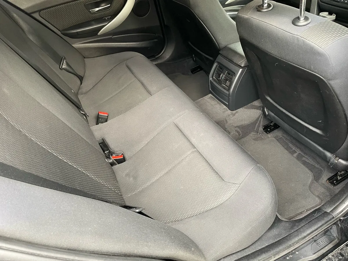 Bmw 320d - Image 6