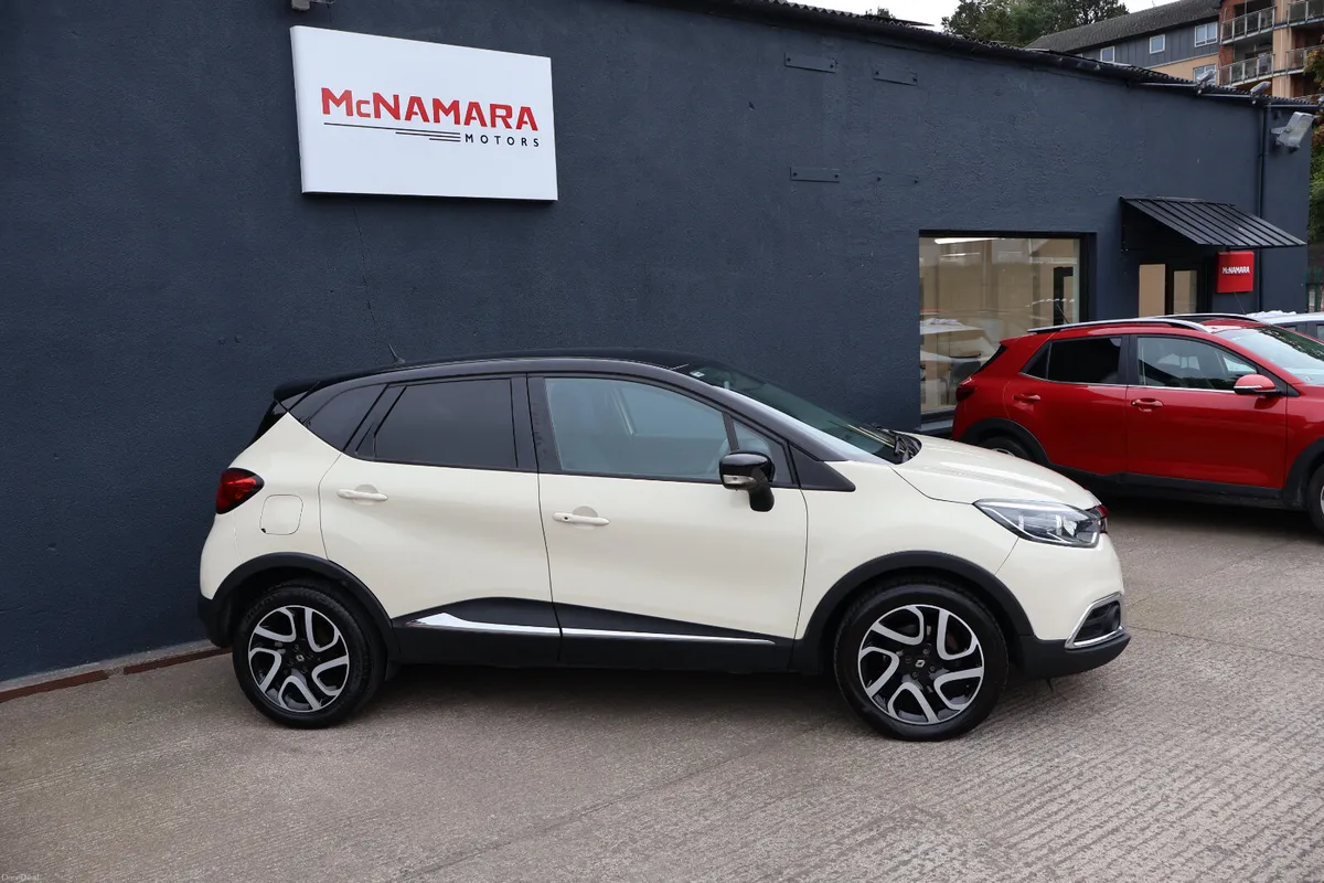 Renault Captur Intense S NAV 1 Owner Low Km's - Image 2