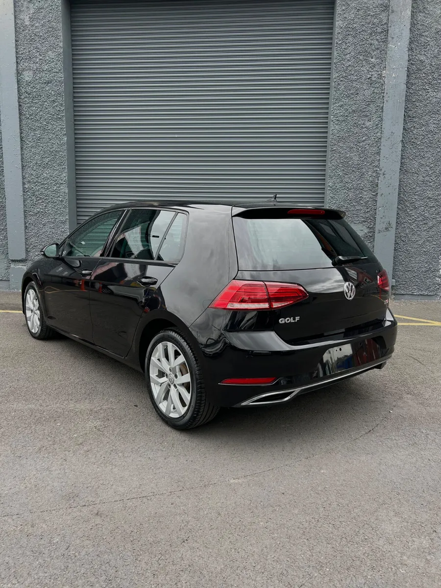 Volkswagen Golf HIGHLINE New Shape - Image 3