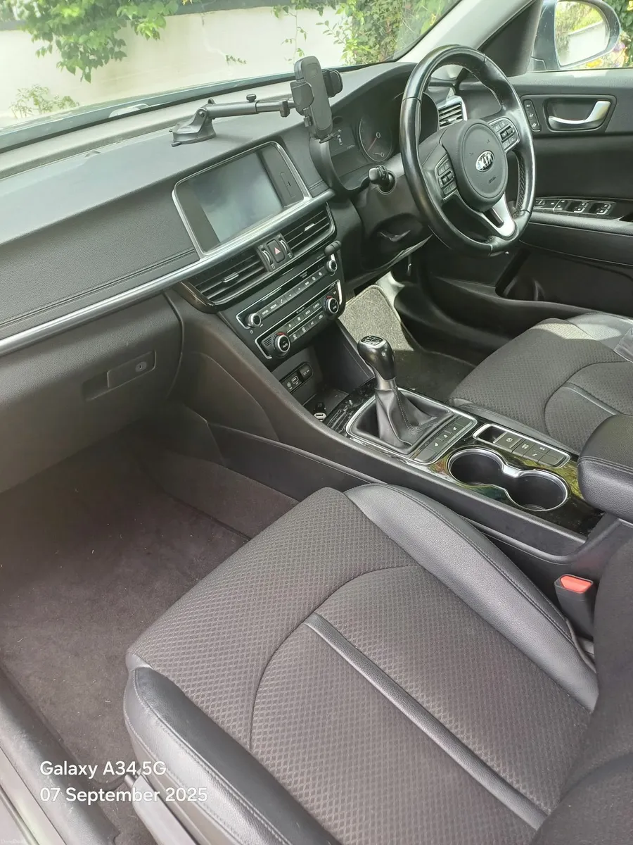 Kia Optima 2017 - Image 3