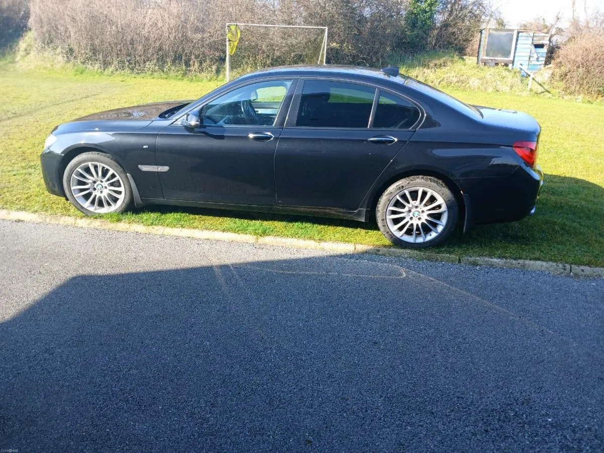 BMW 730D M-SPORT LOW MILAGE - Image 4