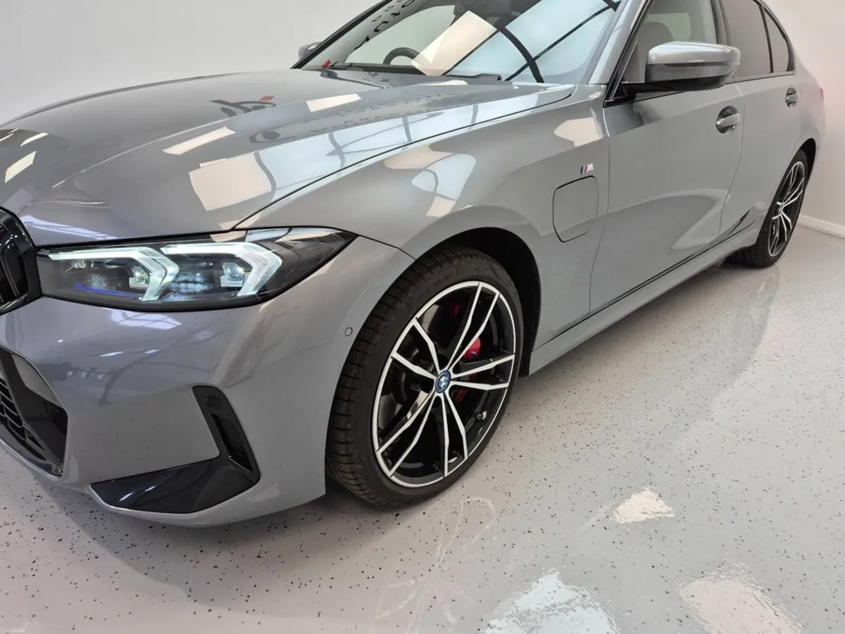 BMW 3-Series **M-SPORT PRO**ONLY 22K Miles**1 OWNE - Image 3