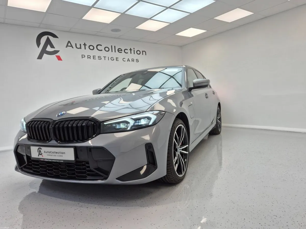 BMW 3-Series **M-SPORT PRO**ONLY 22K Miles**1 OWNE - Image 2