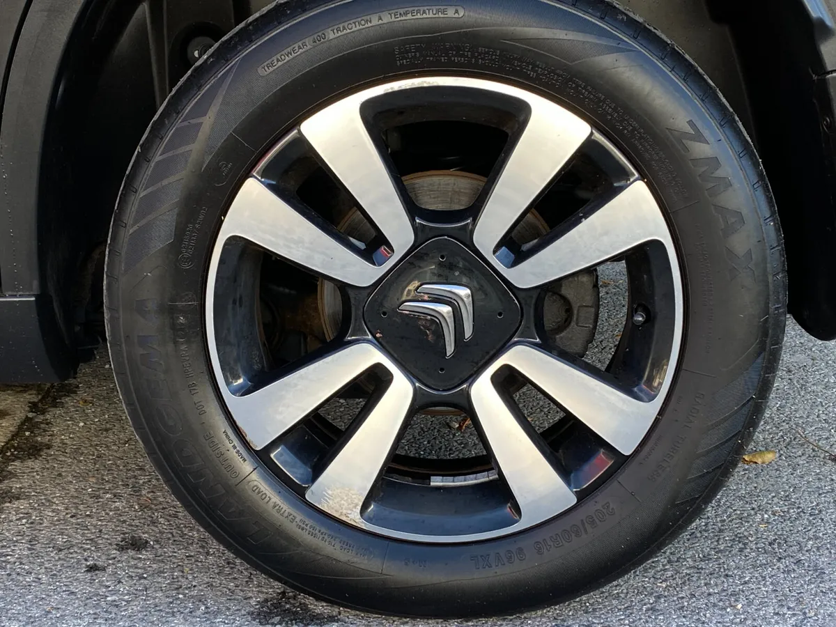 Citroen C3 Aircross 1.6 FEEL BlueHDi 100 - Image 4