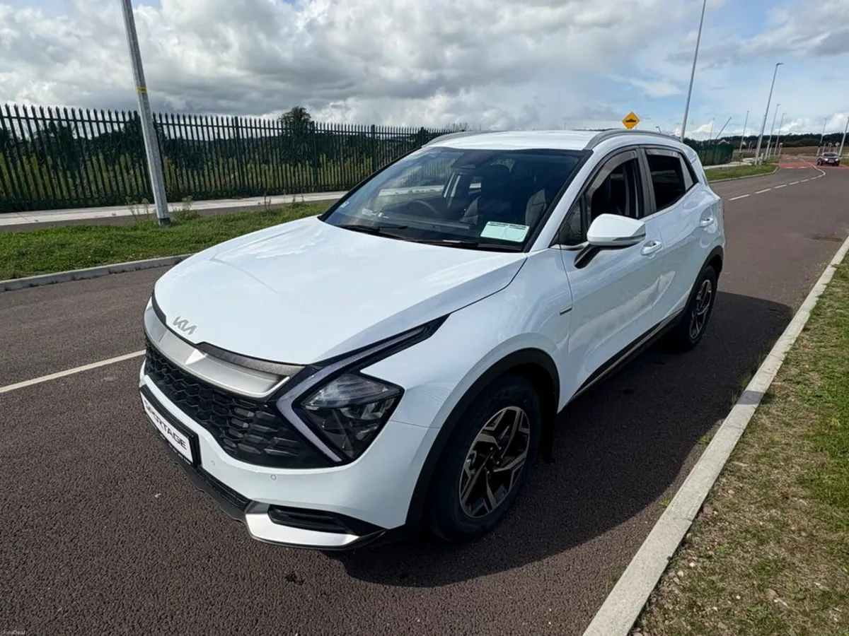 Kia Sportage *ONE CAR ONLY*Sport Edition**Full Lea - Image 3