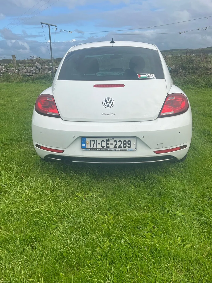 2017 Volkswagen Beetle - Image 3