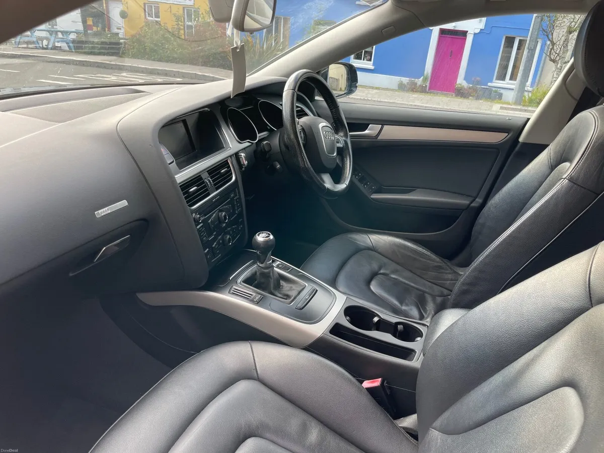 Audi A5 2010 - Image 4