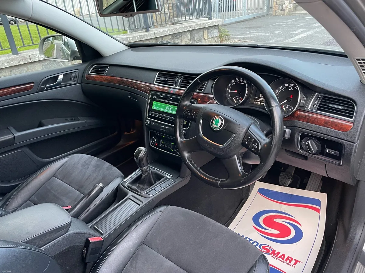 Skoda Superb - Image 4
