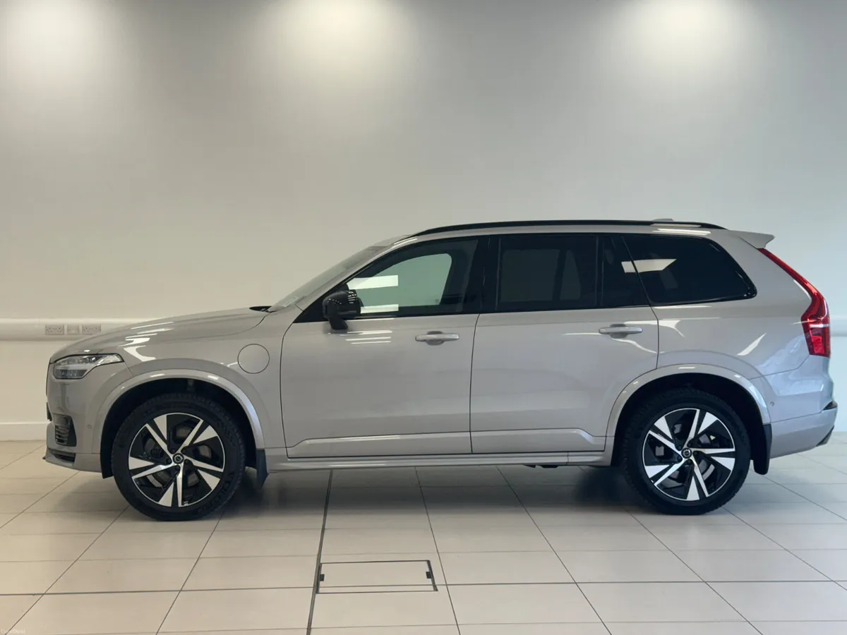 Volvo XC90 2023 - Image 3
