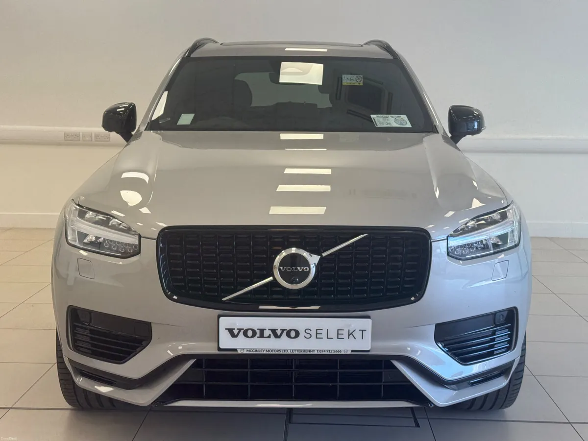 Volvo XC90 2023 - Image 2