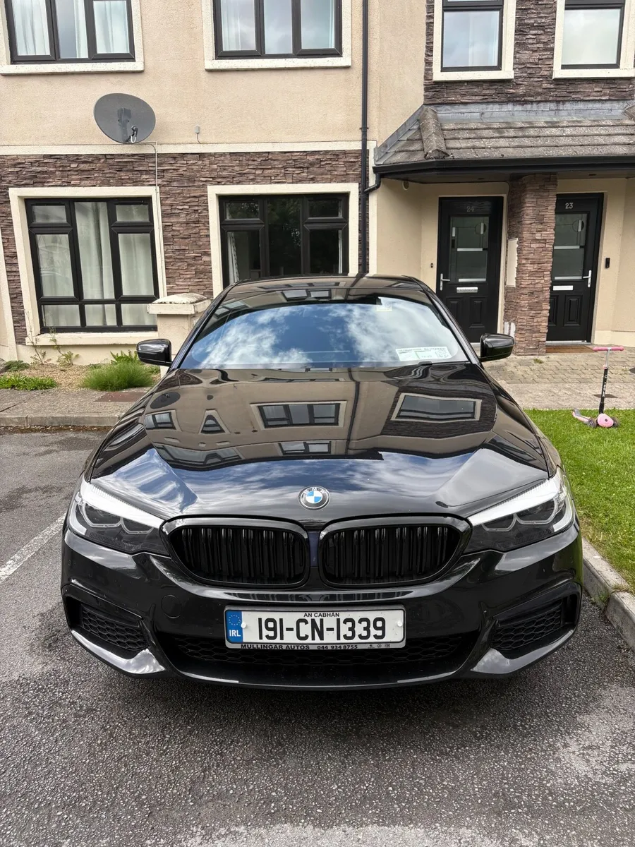 BMW 5-Series 2019 530e Hybrid  Trade in - Image 1