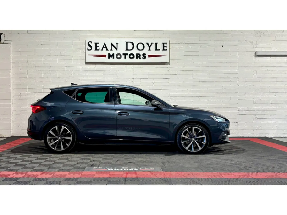 SEAT Leon 1.4 FR DSG SPORT HYBRID - Image 4