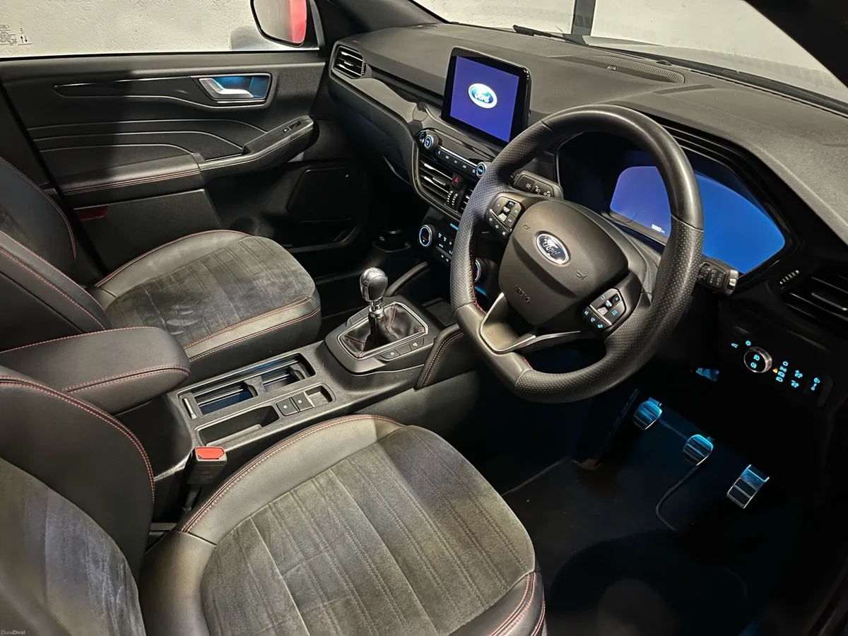 222 FORD KUGA 1.5Tdci ST LINE X 120bhp - Image 5