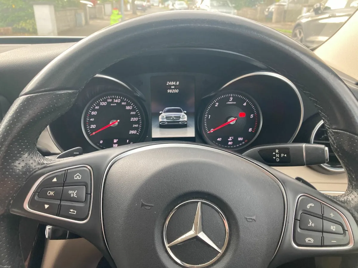 Mercedes-Benz C-Class 2017 - Image 2