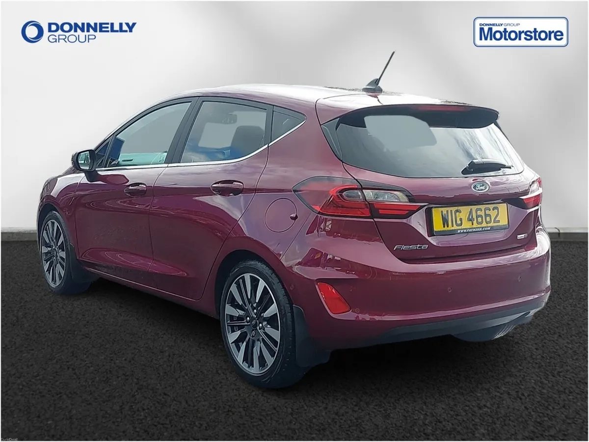 Ford Fiesta Hatchback Titanium Vignale - Image 2
