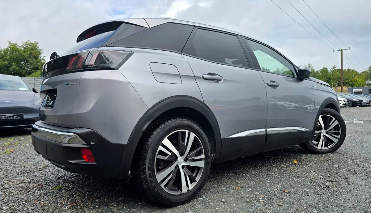 🔥 2021 Peugeot 3008 HYBRID2 PHEV 225bhp Allure - Image 6
