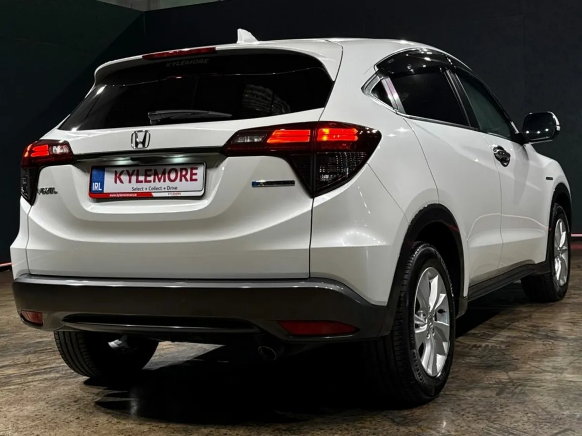 Honda Vezel 1.5 HYBRID AUTOMATIC - REVERSE CAMERA - Image 4