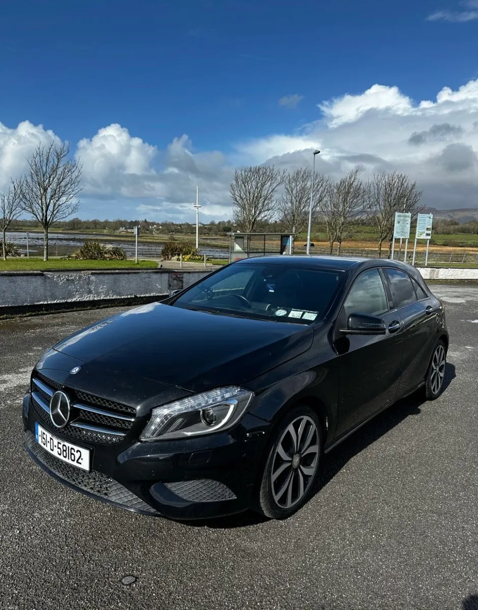2015 MERCEDES BENZ A180 5DR AUTO - Image 1