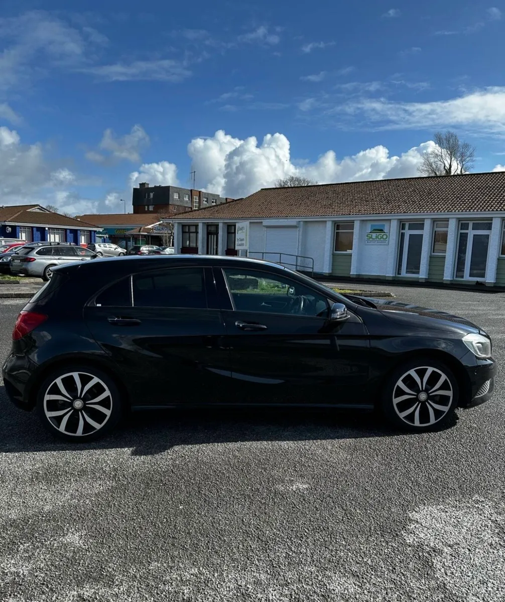 2015 MERCEDES BENZ A180 5DR AUTO - Image 2