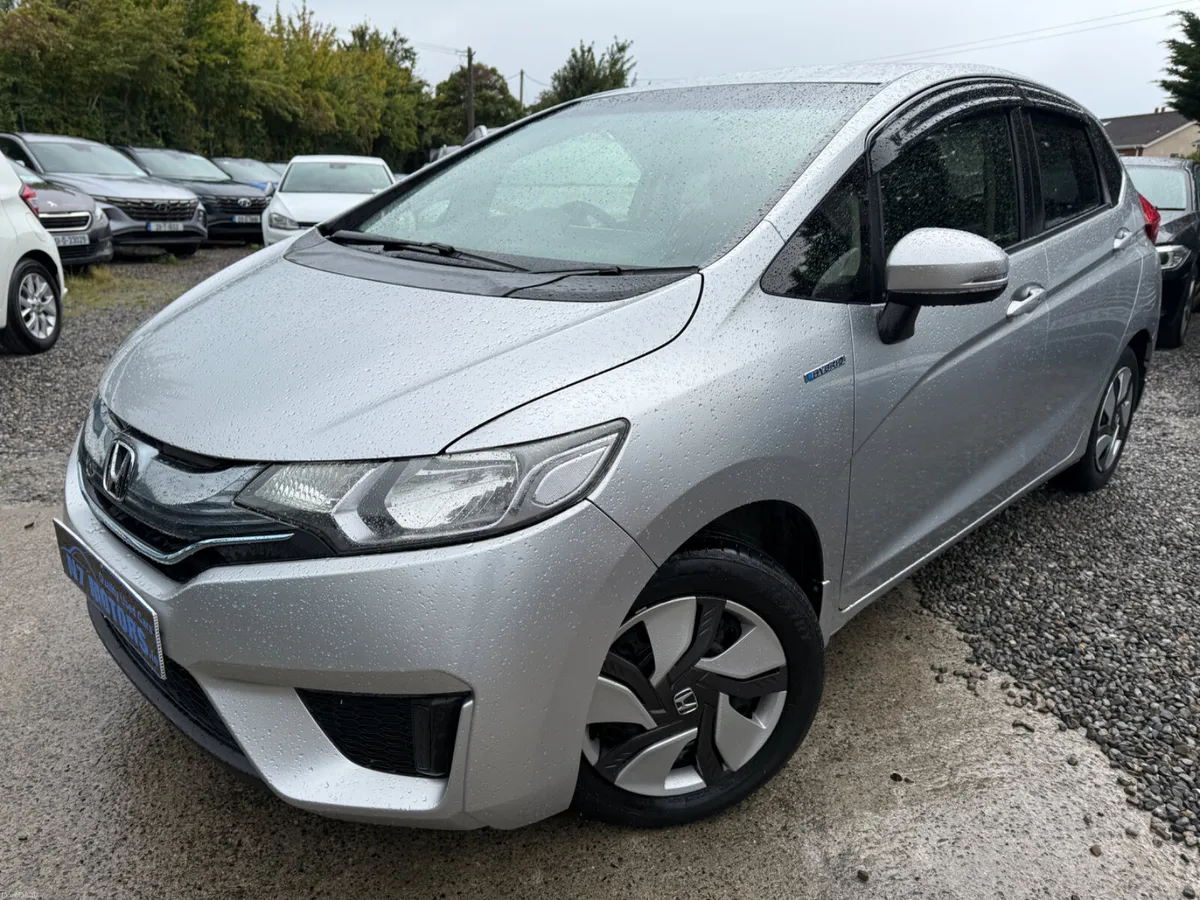 2015 Honda Fit  1.5 HYBRID AUTO - Image 2
