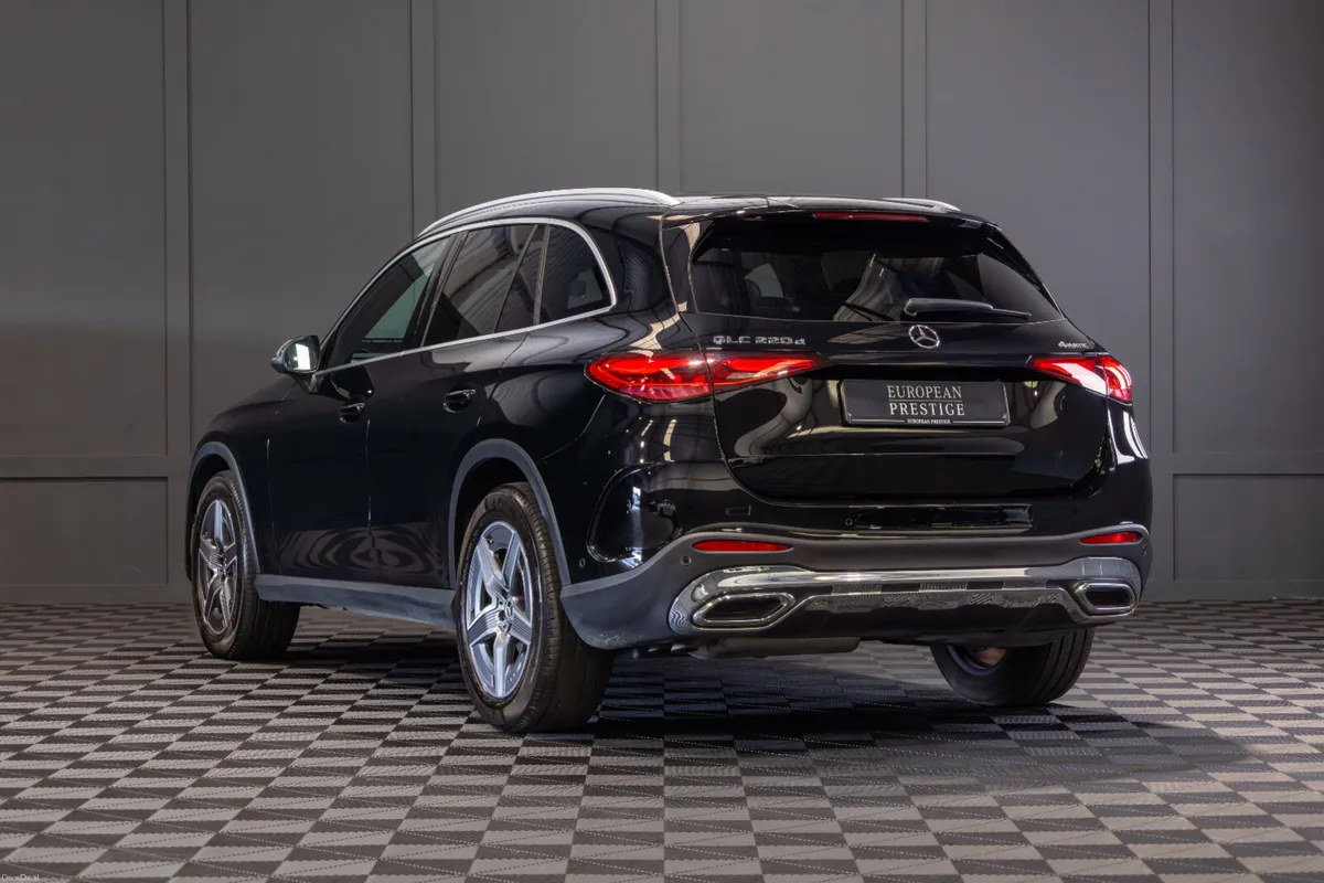 *Diesel* 2024 Mercedes-Benz GLC 220d AMG Line - Image 4