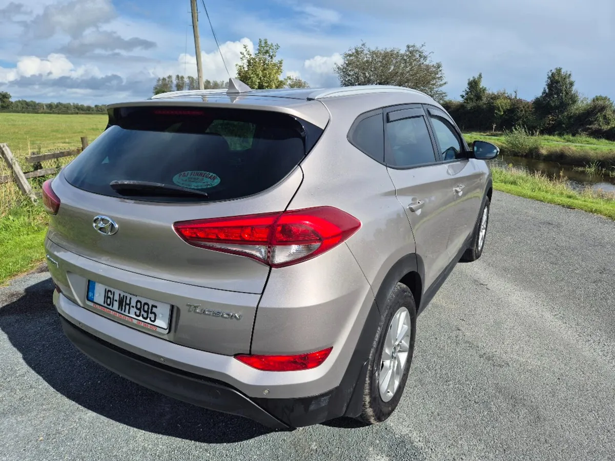 161 Hyundai Tucson EXECUTIVE 5DR - Image 4