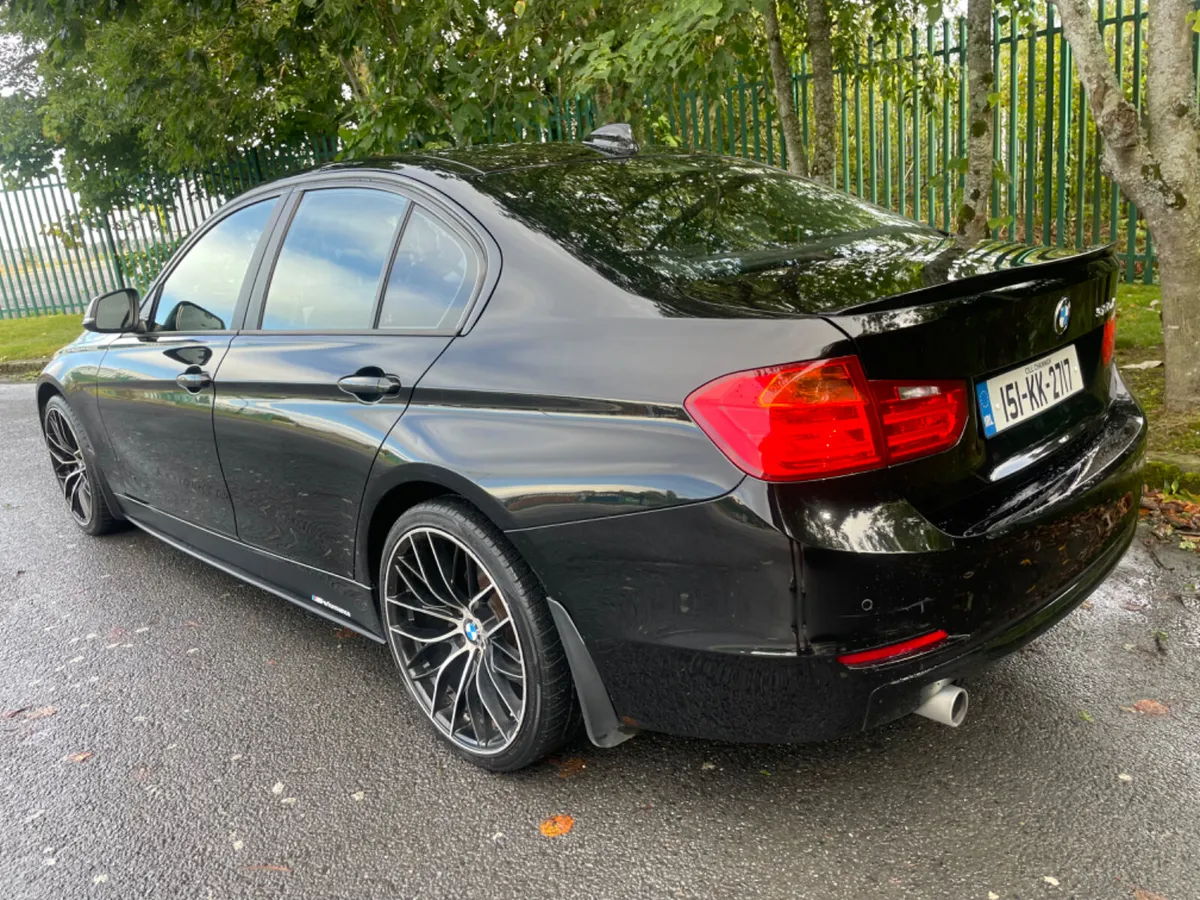 BMW 320d 2015 - Image 4