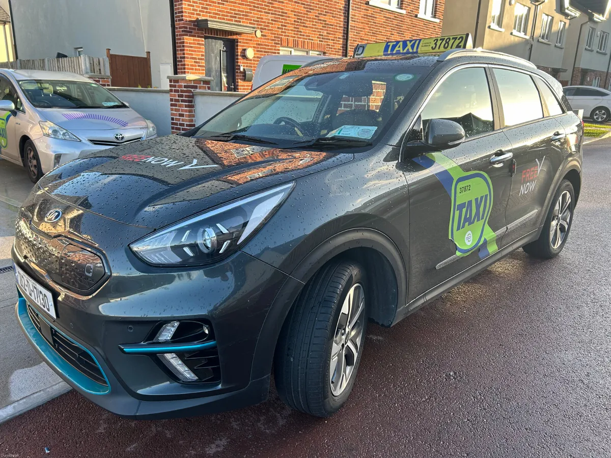 Taxi ready 2021 Kia e-Niro long range - Image 4
