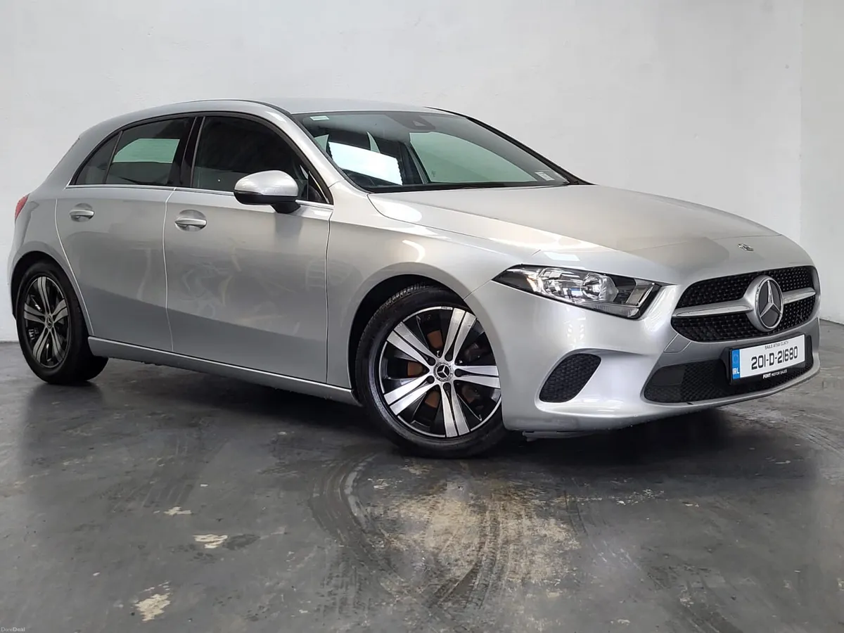 201 MERCEDES A16O D  MANUAL = LOW MILES = LEATHER - Image 3