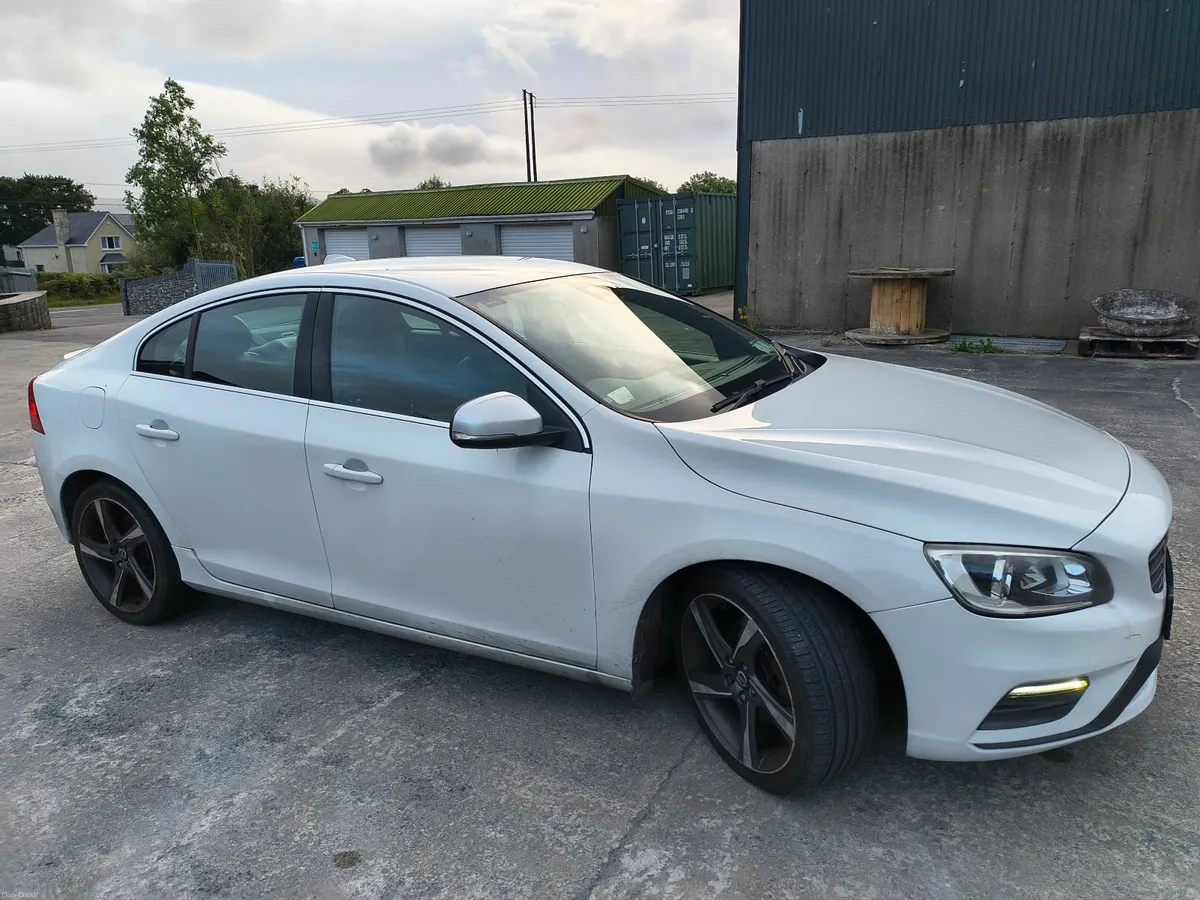 Volvo S60 2015 - Image 1