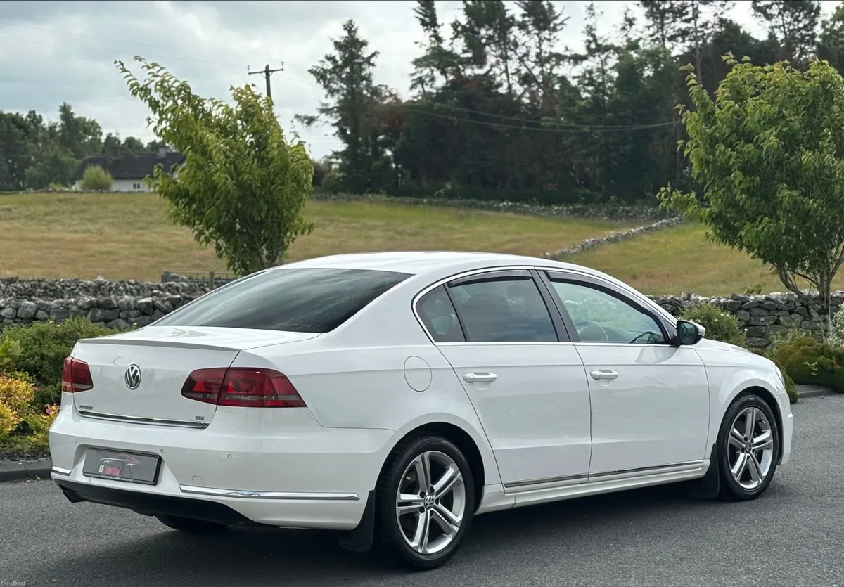 Volkswagen Passat 2014 - Image 3