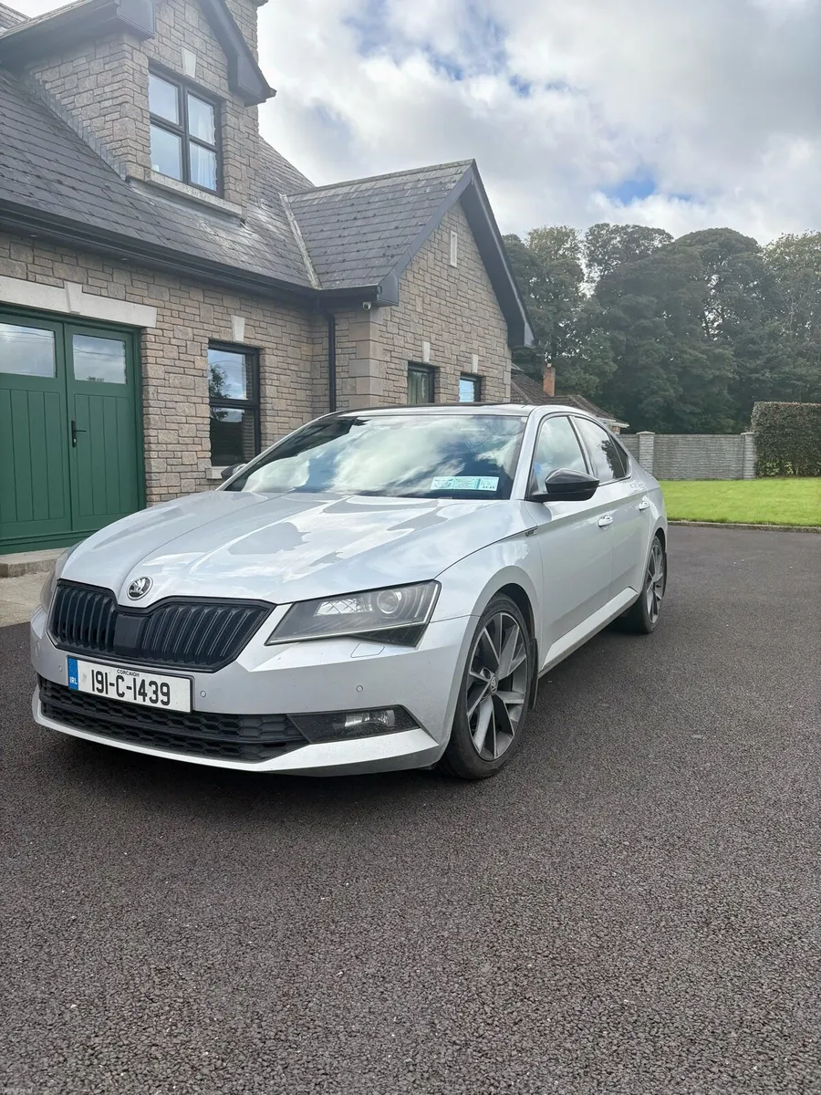 Skoda Superb Sportline 2019 - Image 3