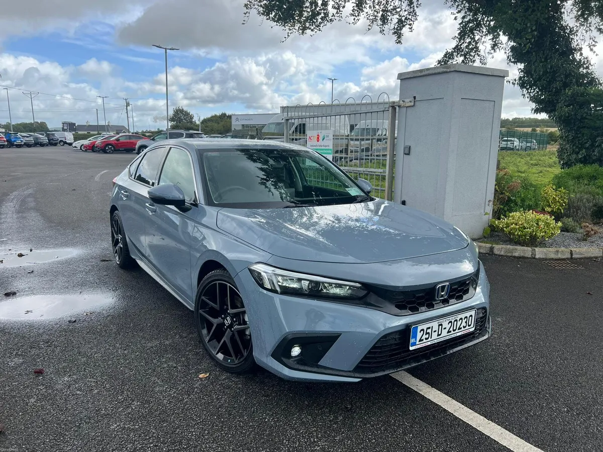 Honda Civic e:HEV Advance 2025 - Image 1