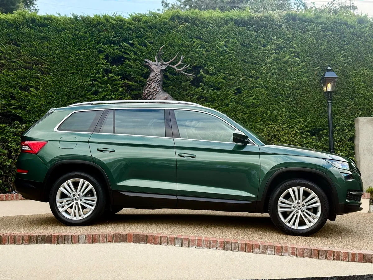 Skoda Kodiaq 7 seat Auto Low km Extended  warranty - Image 2