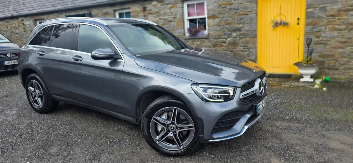 Mercedes-Benz GLC 2022 AMG LINE - Image 1