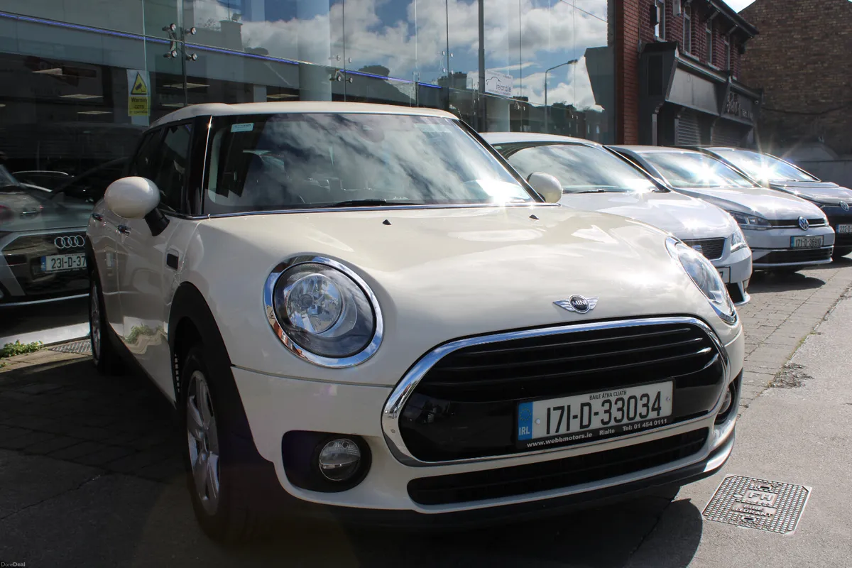 Mini Cooper CLUBMAN - Image 1
