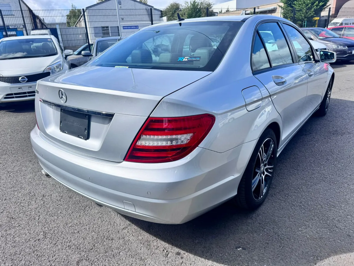 Mercedes-Benz C 180 Saloon - Image 5
