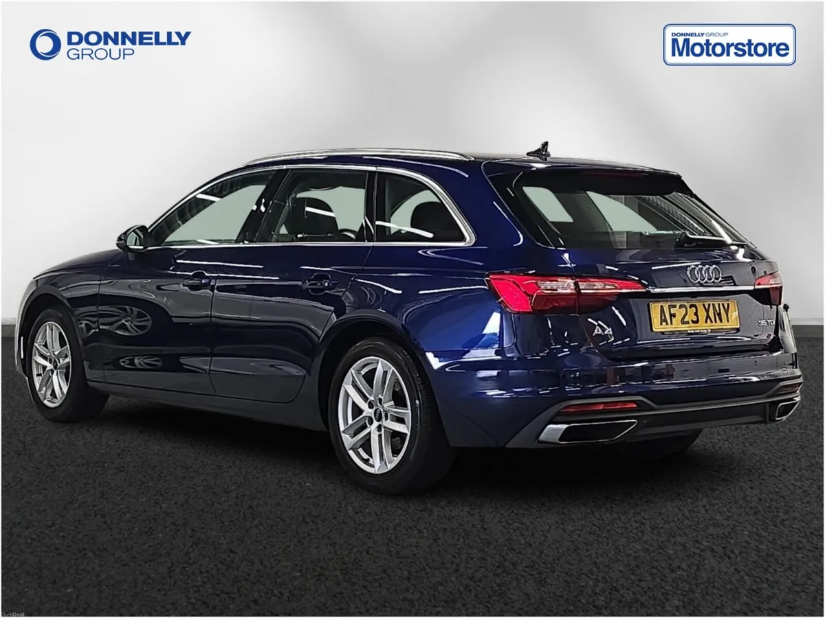 Audi A4 Diesel Avant Technik - Image 2