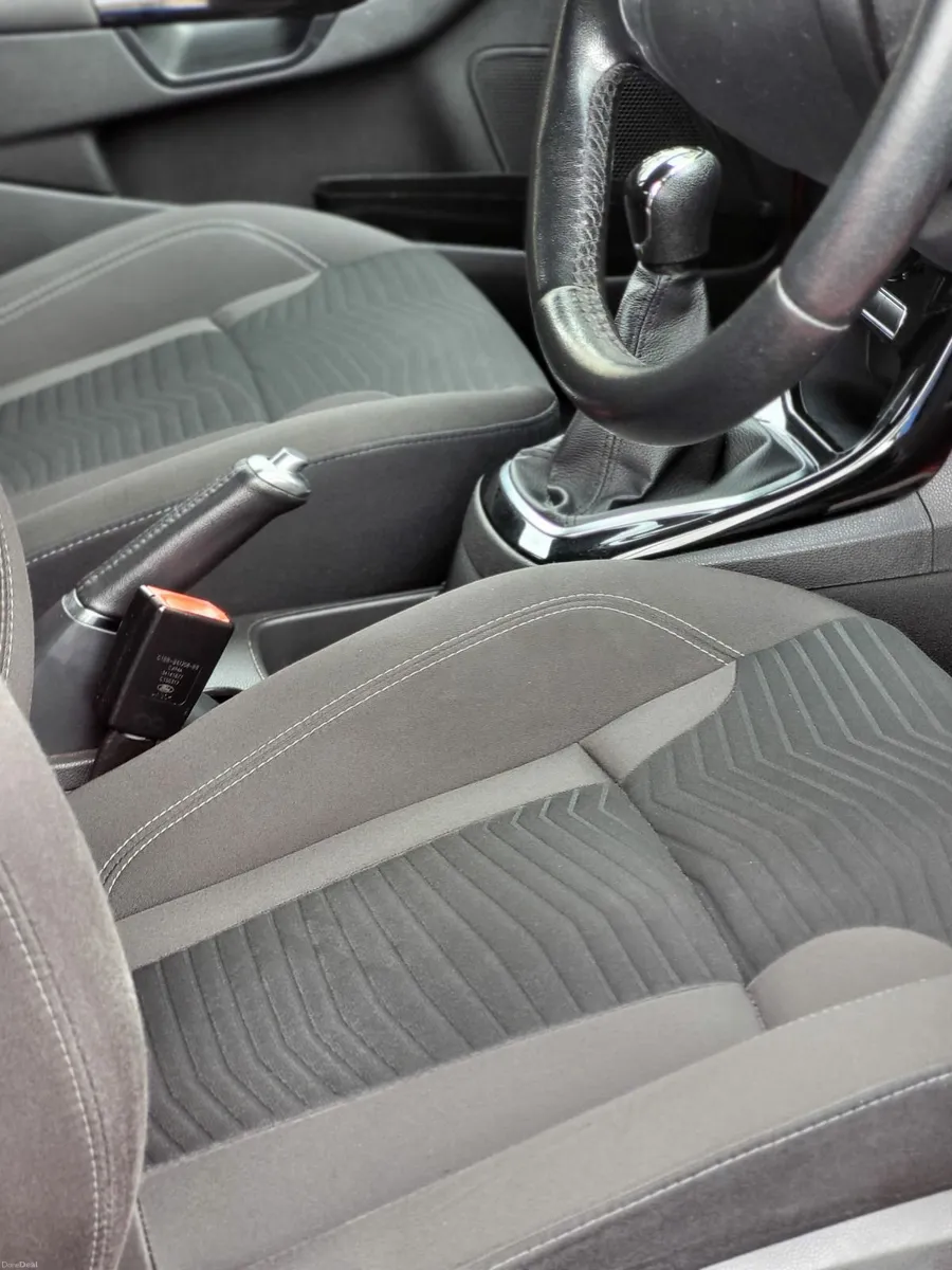 Ford Fiesta 2017 1.0 litre ecoboost - Image 3