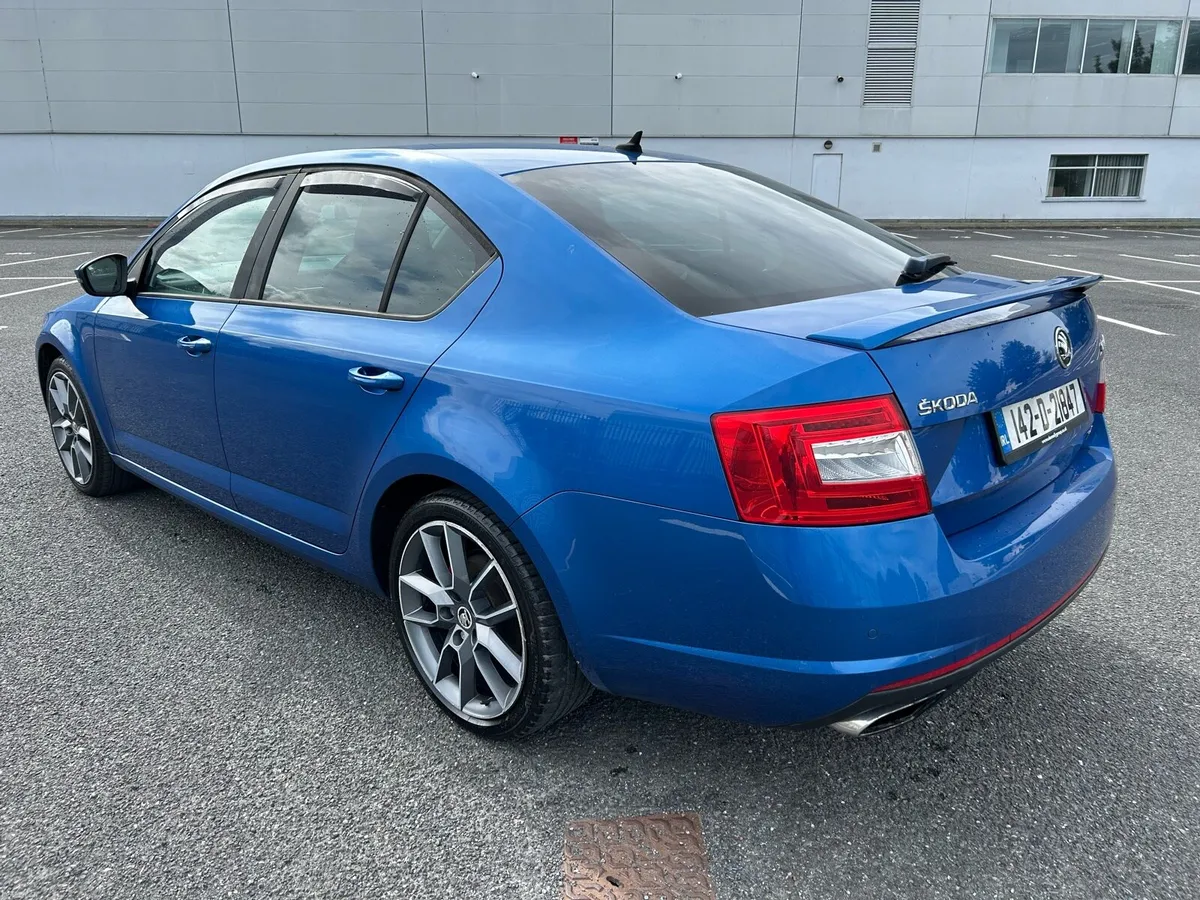 Skoda Octavia VRS 2.0 TDI AUTOMATIC - Image 4