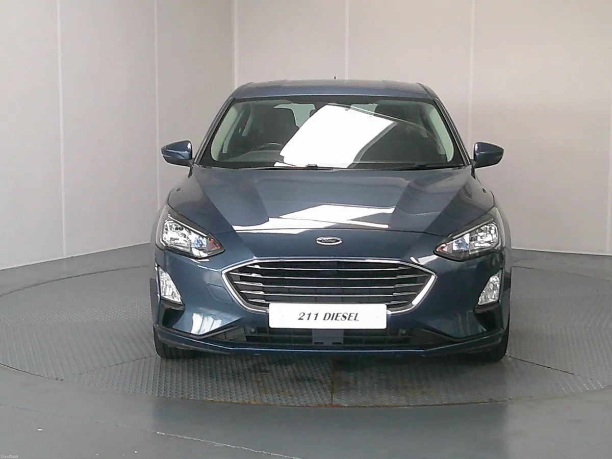 Ford Focus 2021 - Image 2