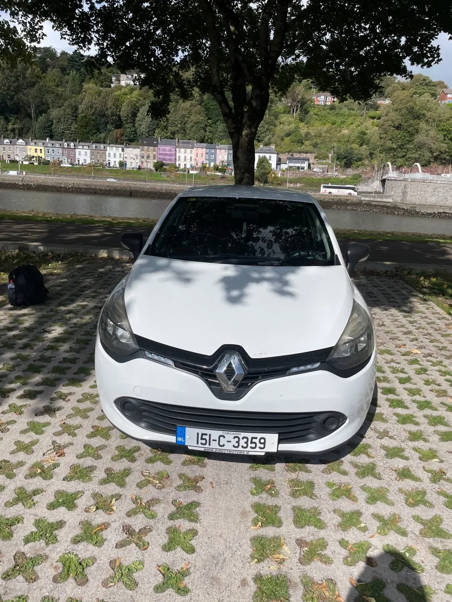 Renault Clio 2015 - Image 2