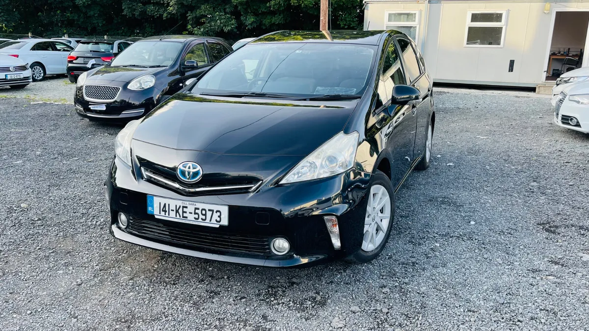 Toyota Prius Alpha 7 Seater 2014 - Image 1